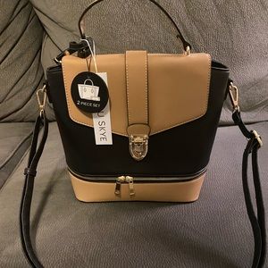 MALIBU SKYE Callie Convertible Backpack w Wrislet